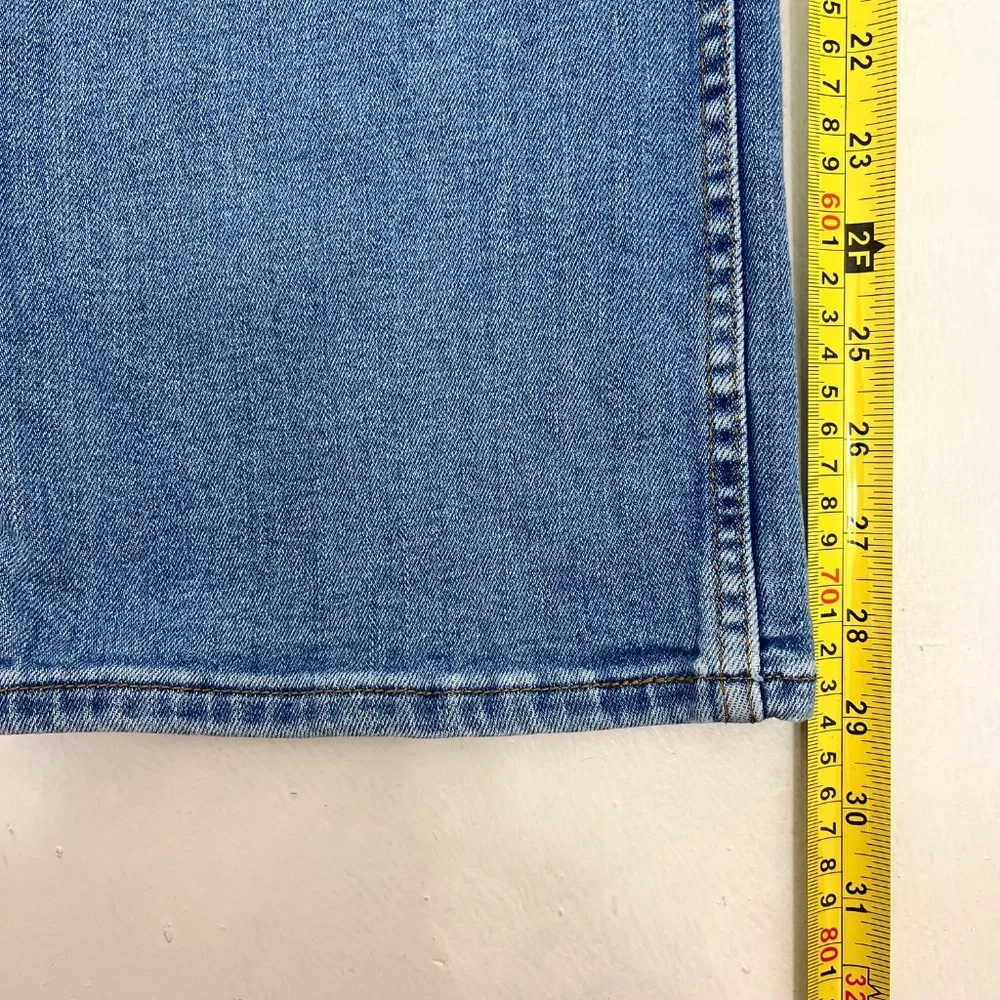 Levi’s 527 Jeans Men’s 36x30 Bootcut Light Wash Denim Mid‎ Rise R Tag Casual